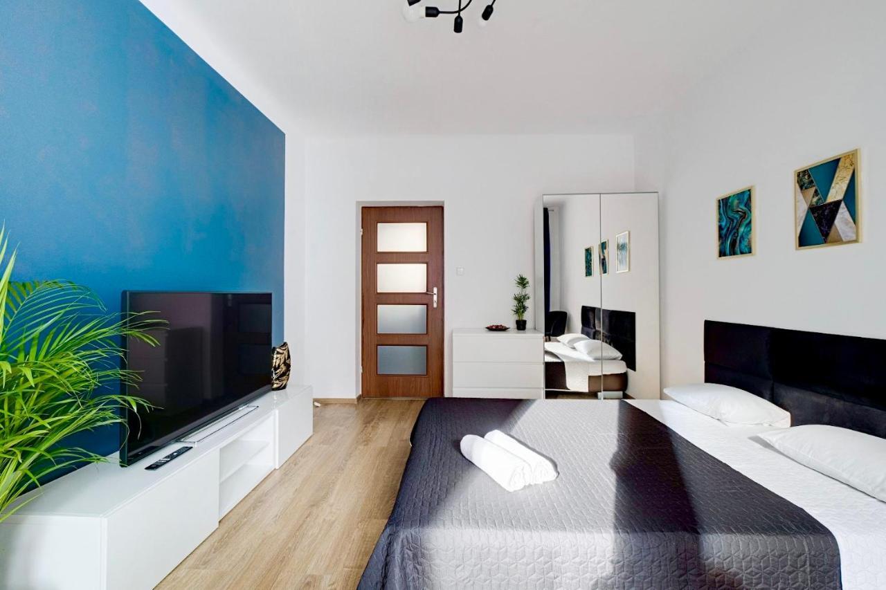 Charming Apartment In The City Center وارسو المظهر الخارجي الصورة