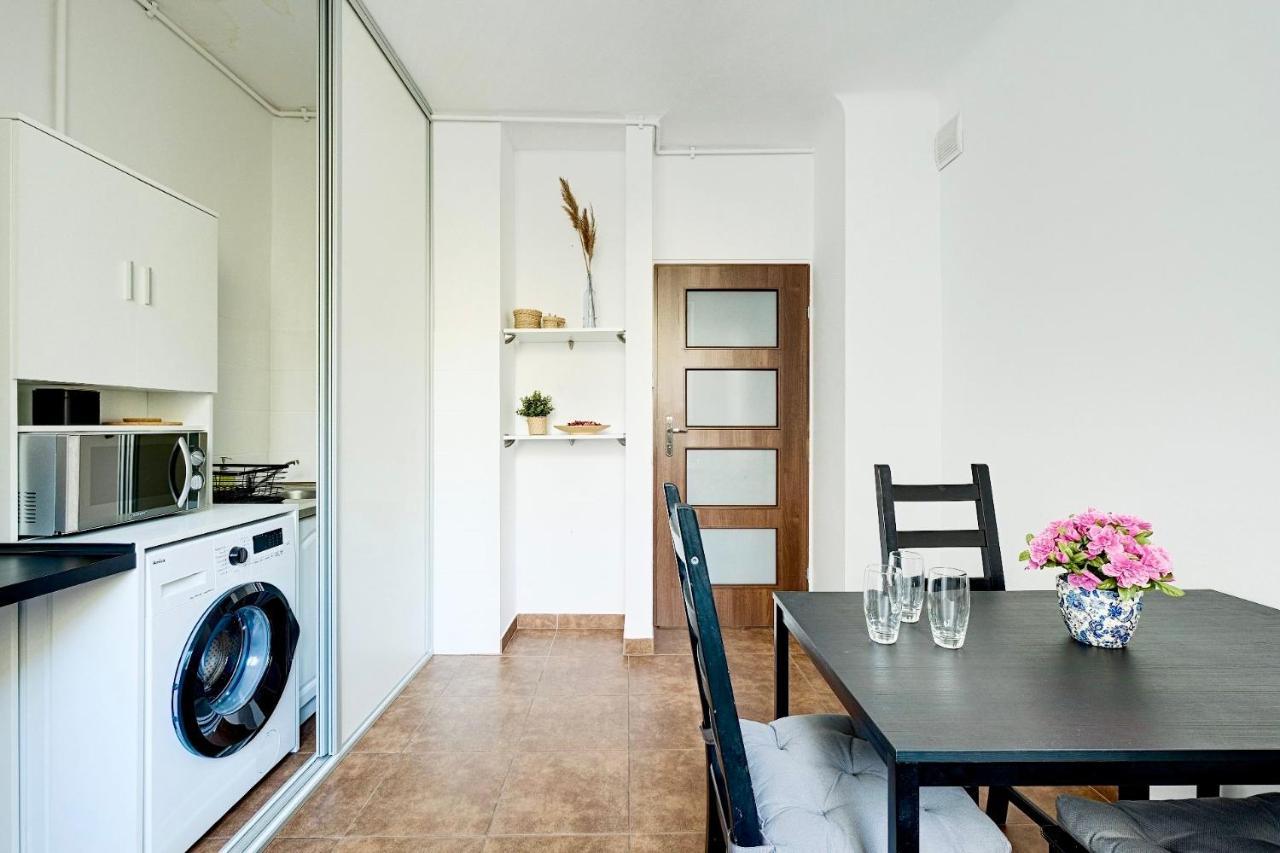 Charming Apartment In The City Center وارسو المظهر الخارجي الصورة