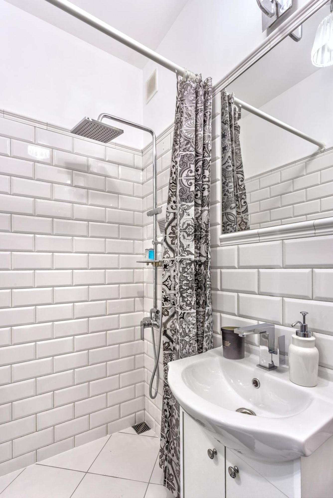 Charming Apartment In The City Center وارسو المظهر الخارجي الصورة